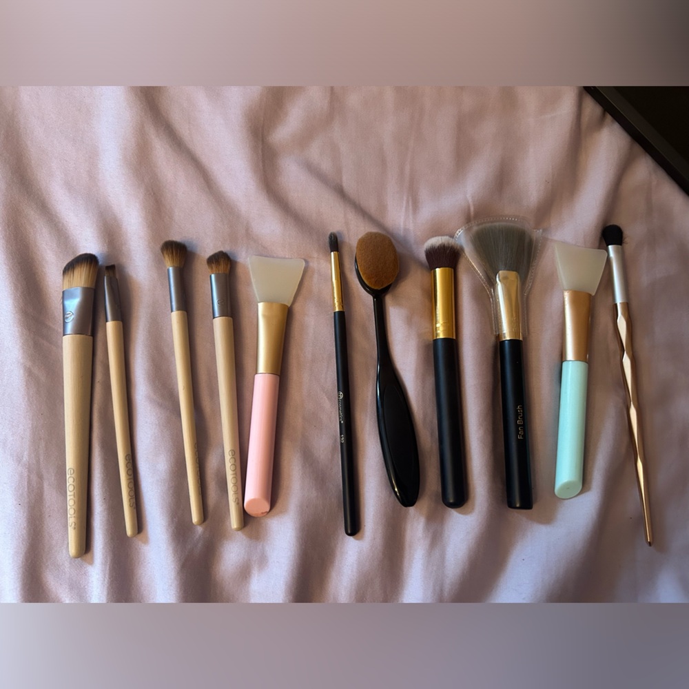 Makeup Brushes
